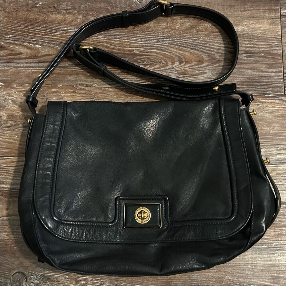 Marc By Marc Jacobs Black Leather Shoulder Bag with Gold-Tone Closure